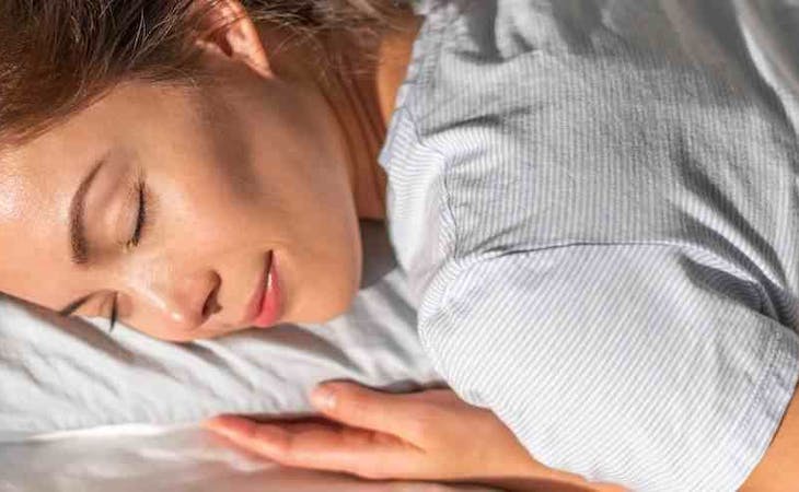 How to Find the Best Pillow for Stomach Sleepers