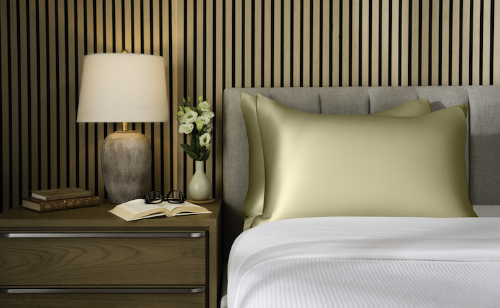 saatva silk pillowcase