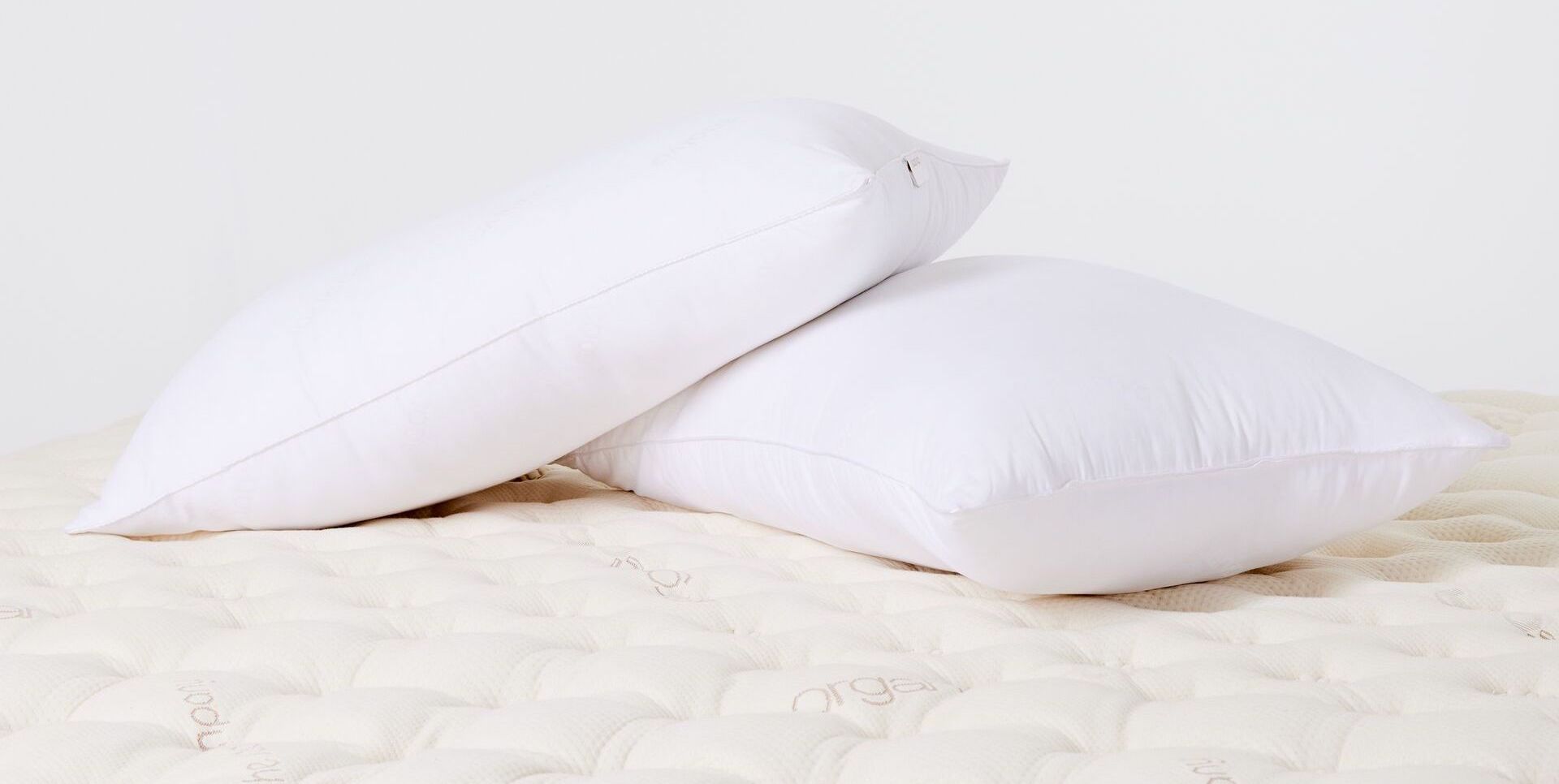 saatva down alternative pillow