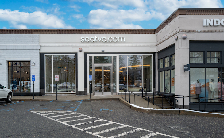 saatva manhasset viewing room