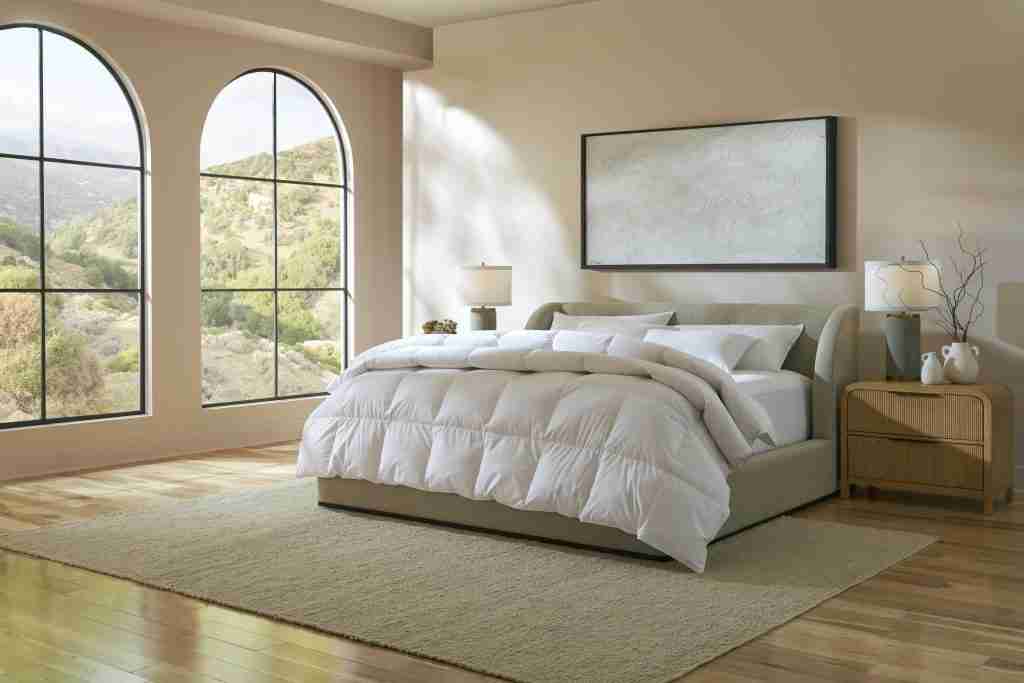 Standard Weight Down Comforter