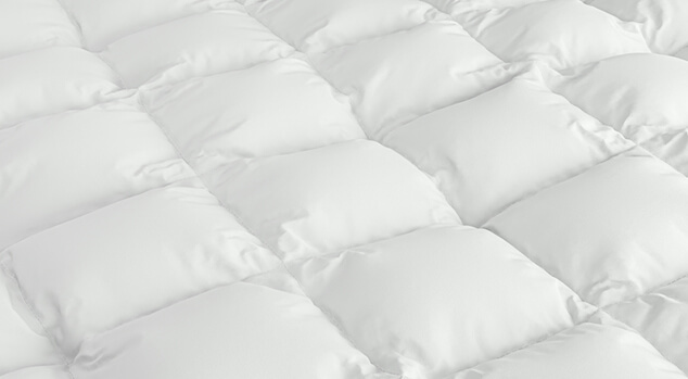 Saatva All-Year Down Alternative Comforter Closeup