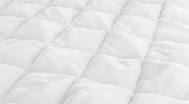 Heavyweight Down Alternative Comforter Detail